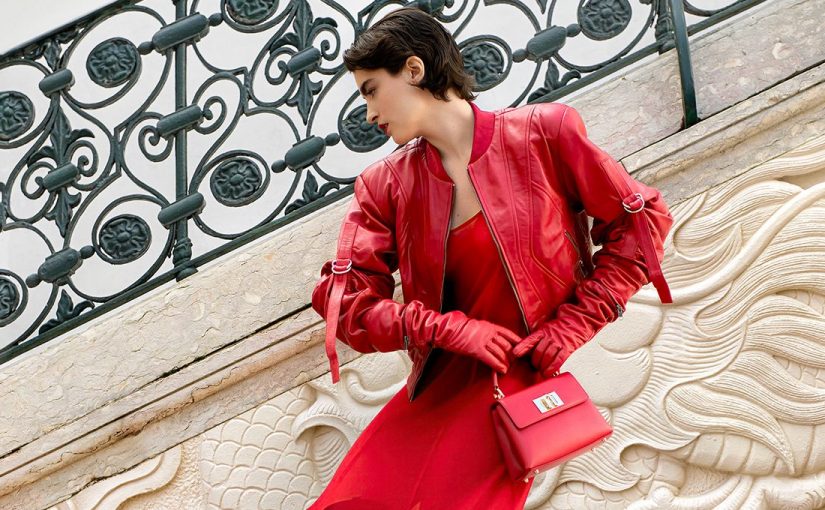 Jesen je crvena u Answear kampanji: “Odjeni život dragocjenim stvarima.”